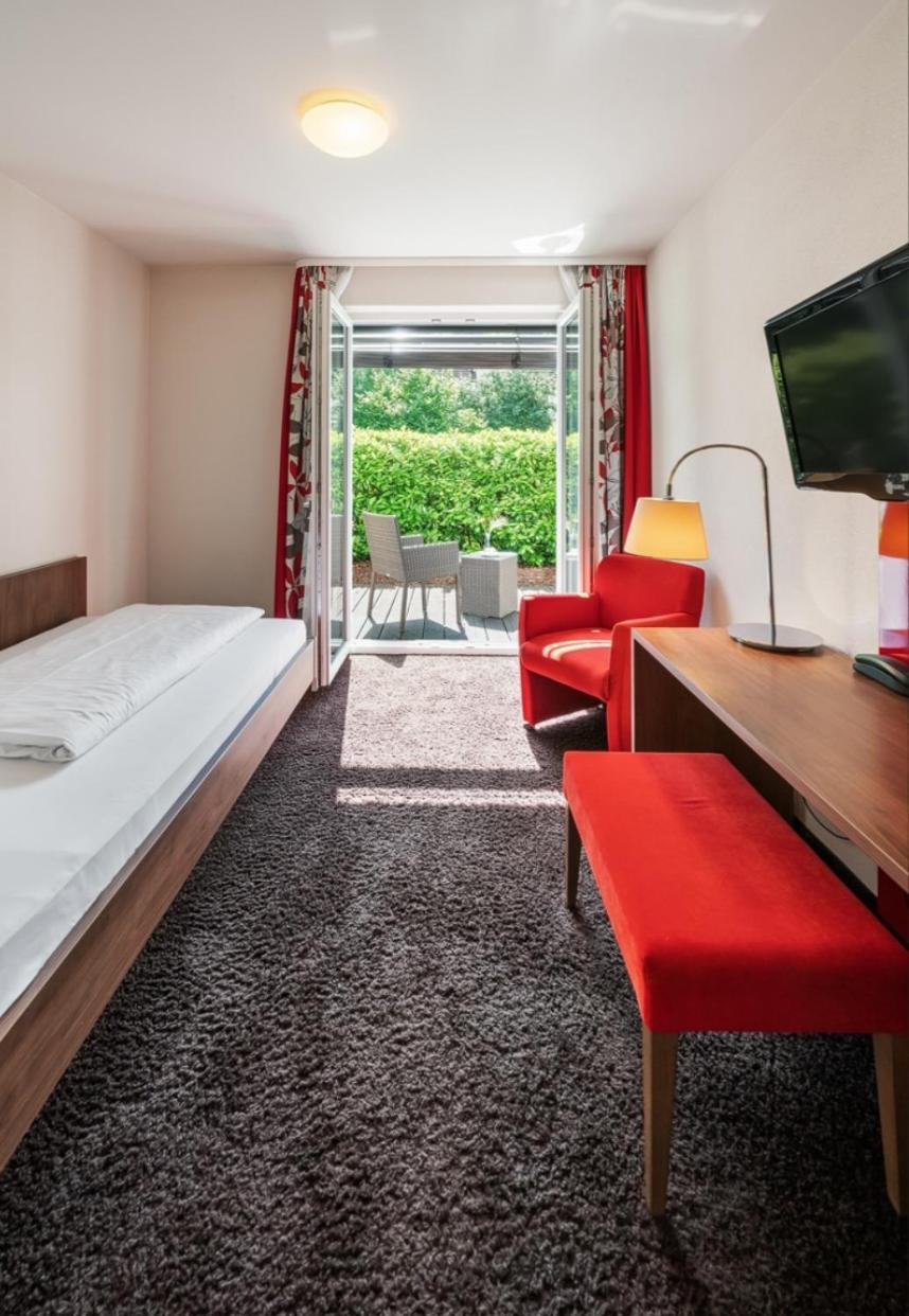 Hotel Donaublick Scheer Exteriör bild